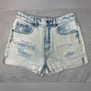 Size 26 PacSun White Wash Mom Shorts